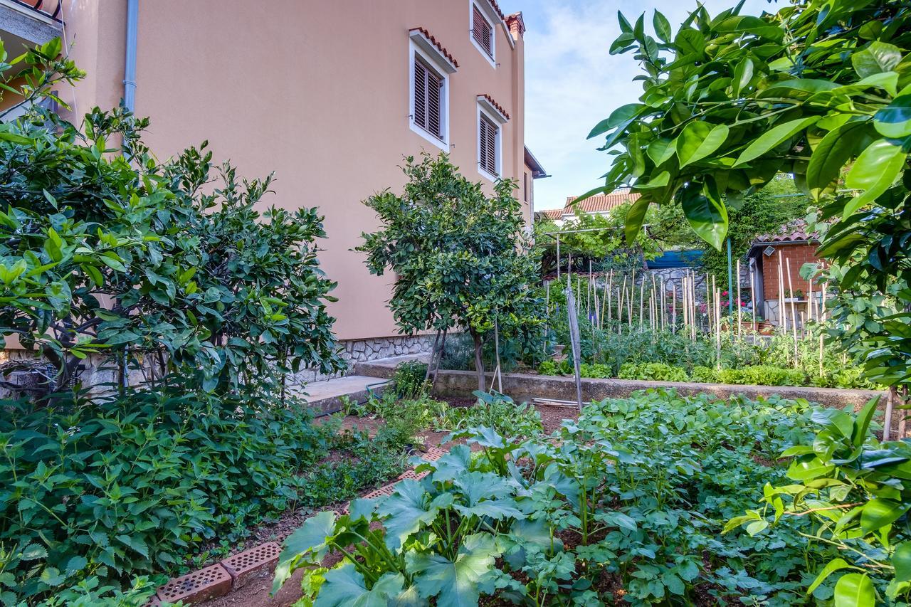 מאלי לוסיניי Apartments Beba מראה חיצוני תמונה