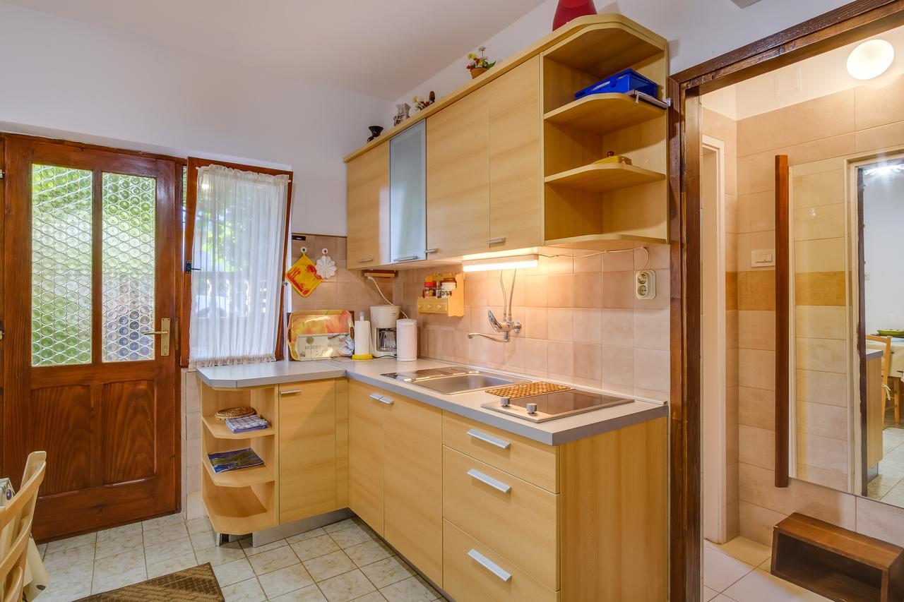 מאלי לוסיניי Apartments Beba מראה חיצוני תמונה